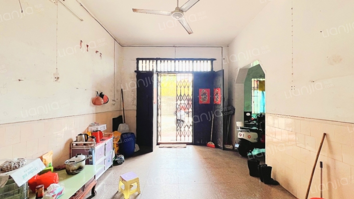 地角沙坡北一巷二手房实景图