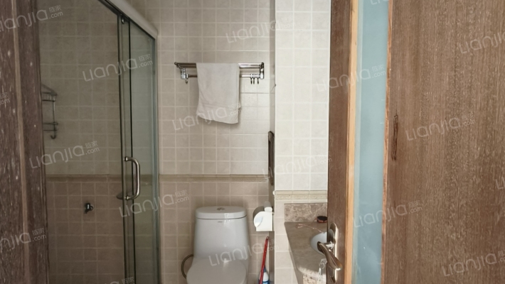 琉璃湖别墅 4室2厅 南 北-卫生间C