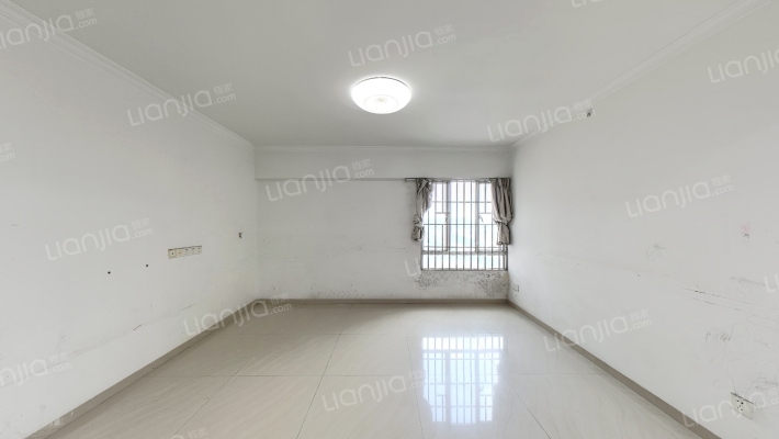 富南广场二手房实景图