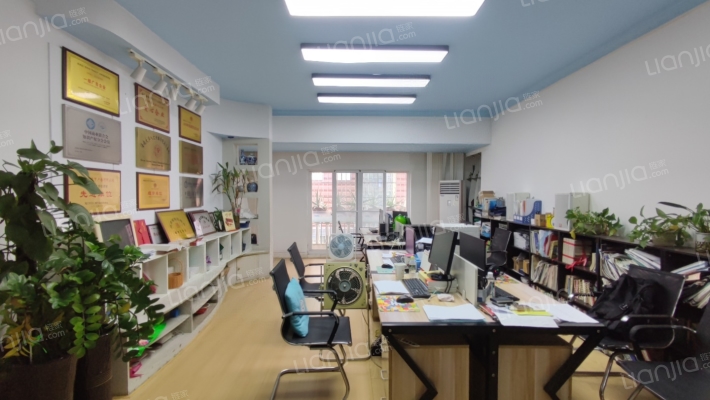 椰岛大厦二手房实景图