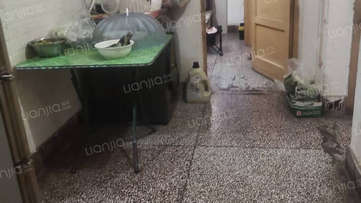 经建村二手房实景图