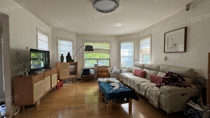 御花园温莎园二手房实景图