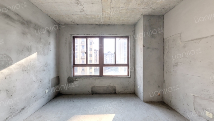 金凤花园二手房实景图