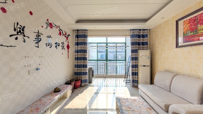 弘韬佳苑二手房实景图