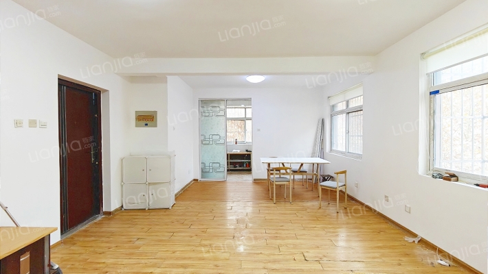 岱岳区职教中心高级技工学校宿舍区二手房实景图