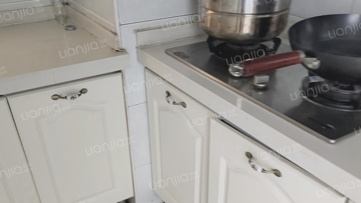 水岸花城，好房源，环境好，交通便利。-厨房