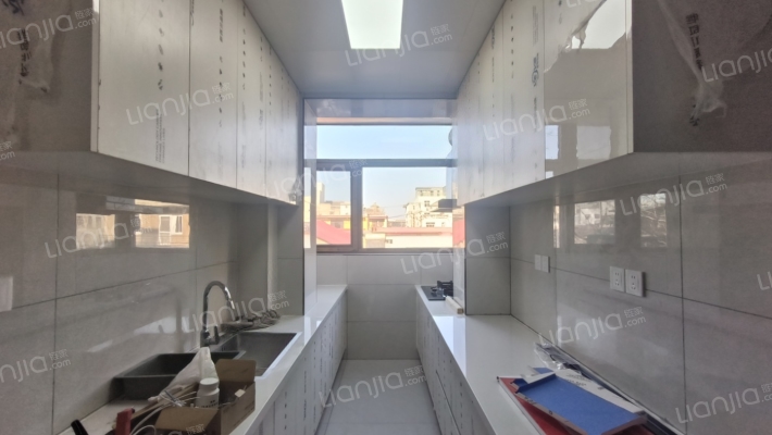 急售 南北通透 明厨明卫 采光无遮挡-厨房