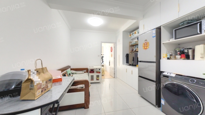 世界路65弄二手房实景图