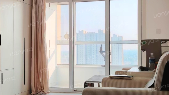 景观高层 户型通透 采光视野佳-客厅