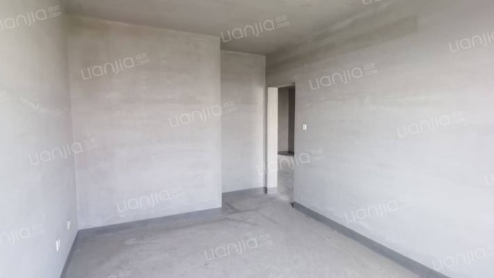 此房业主诚意卖，房本在手，没抵押，能贷款-卧室C