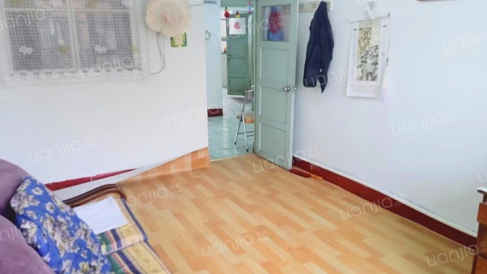 粮油厂楼二手房实景图