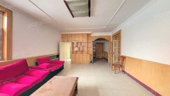 鱼池街外贸宿舍二手房实景图