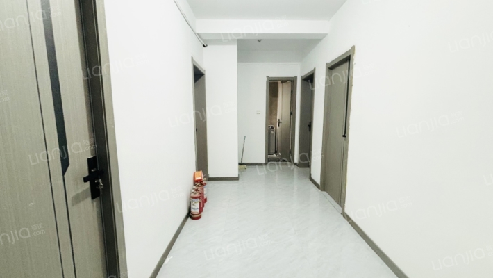 东景公寓二手房实景图