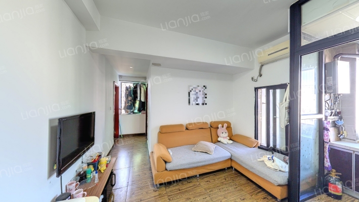 金城银樽二手房实景图