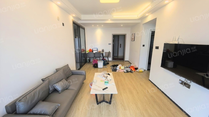 新联公寓B区二手房实景图