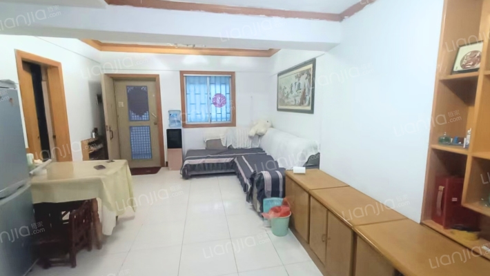 沛城矿综合楼二手房实景图