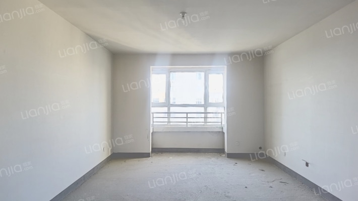 水岸花城 3室2厅 南 北-客厅