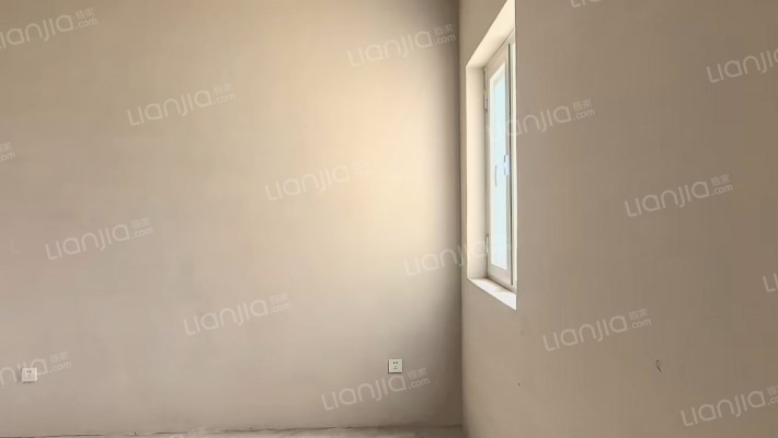 西京都高尔夫别墅区内的电梯房两居，高楼层景观好-卧室A