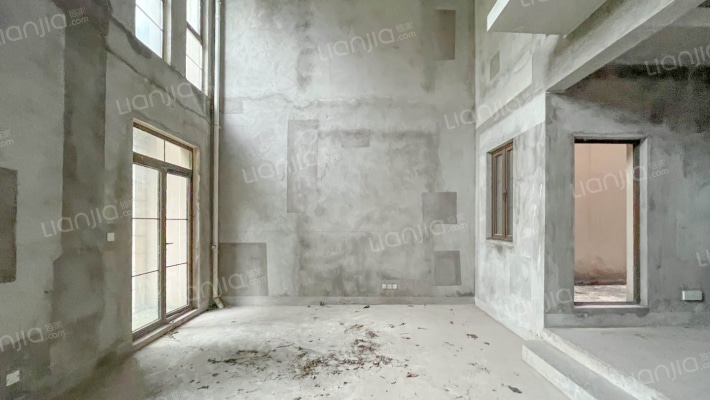 融创竣爵堡二手房实景图