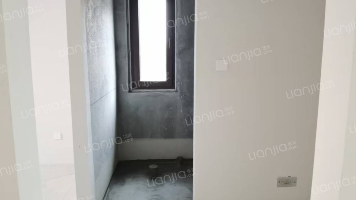 德远云璟121平125万三居双卫集中供暖-卫生间B