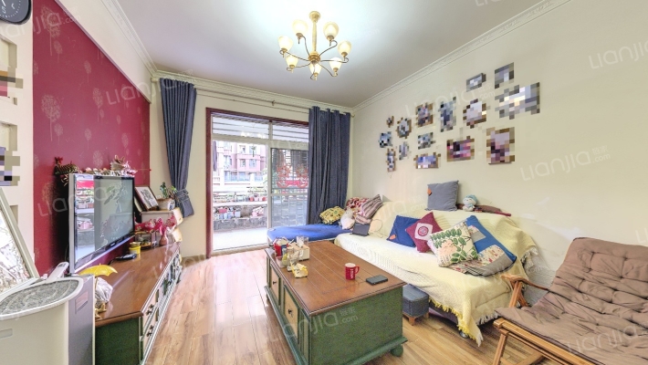 鲜花大院二手房实景图