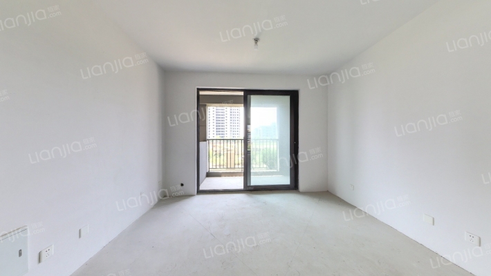 银海公馆二手房实景图