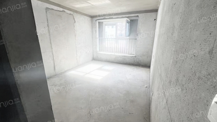 东湖佳苑二手房实景图