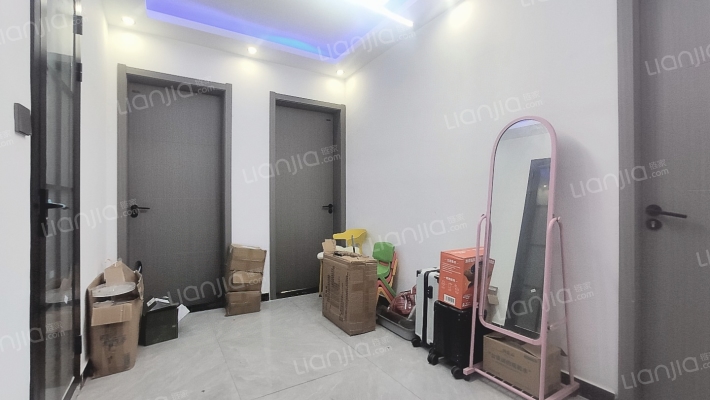 东方文荟苑四区二手房实景图