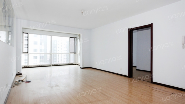 龙兴润城二手房实景图