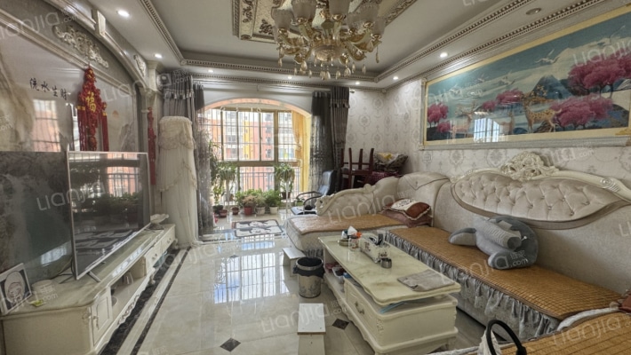 花都丽苑二手房实景图