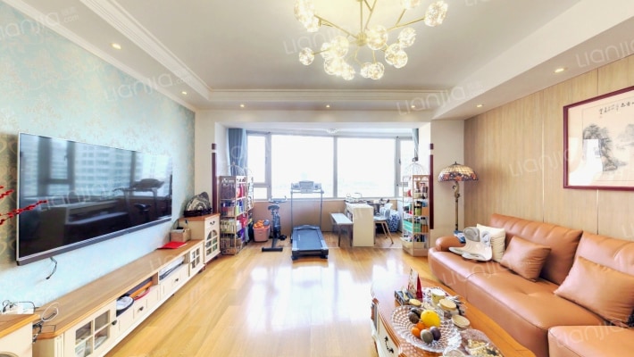 环球广场二手房实景图