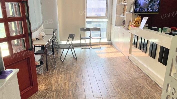 海垦广场二手房实景图