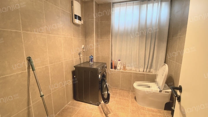 新上 京都高尔夫独栋别墅 客厅大挑空 临水系 带大花园-卫生间C