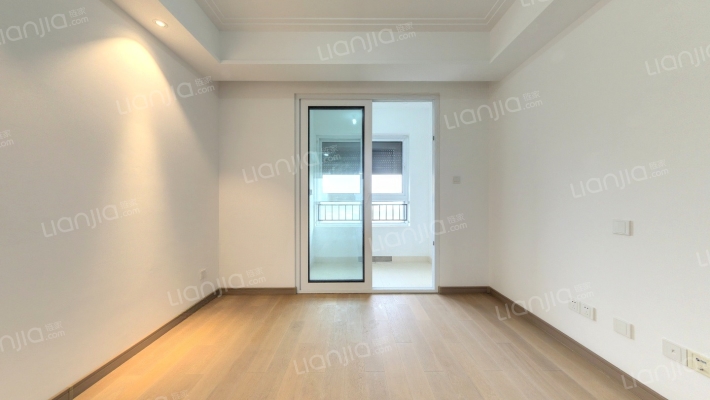 太仓依云水岸二手房实景图