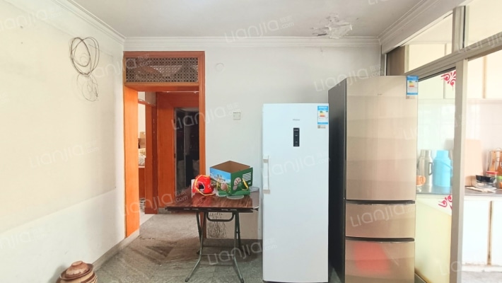 金顺苑 3室2厅 南 北-餐厅