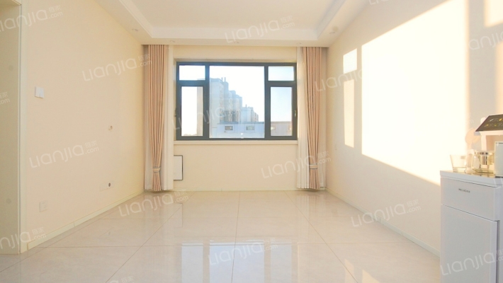 石油公寓二手房实景图