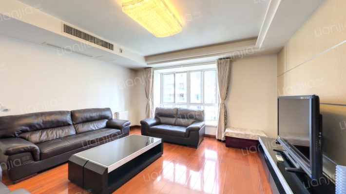 西城岚湾花苑二手房实景图