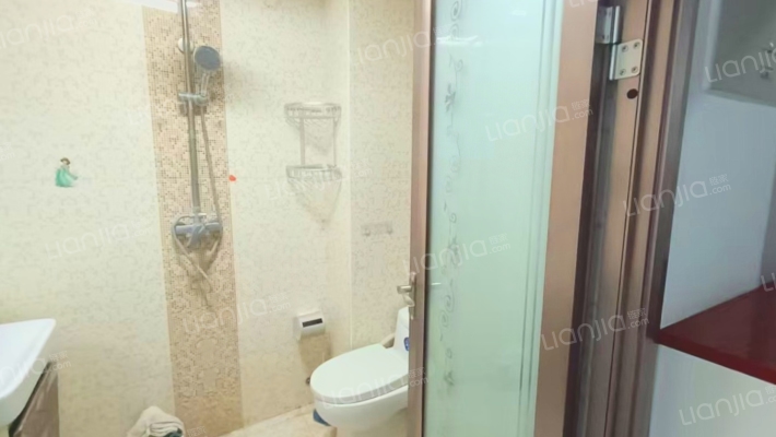 房子是正规两居室，户型方正，采光好。-卫生间