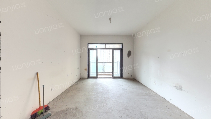 中振湖霞郡二手房实景图