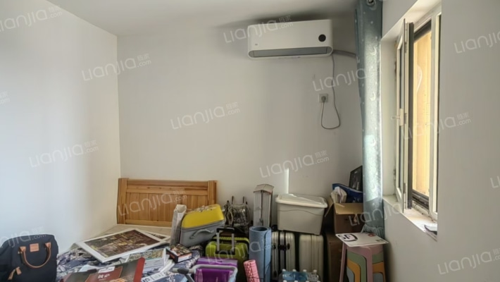 三利中和城一期南向大两居，采光好位置好门口838车站-卧室B