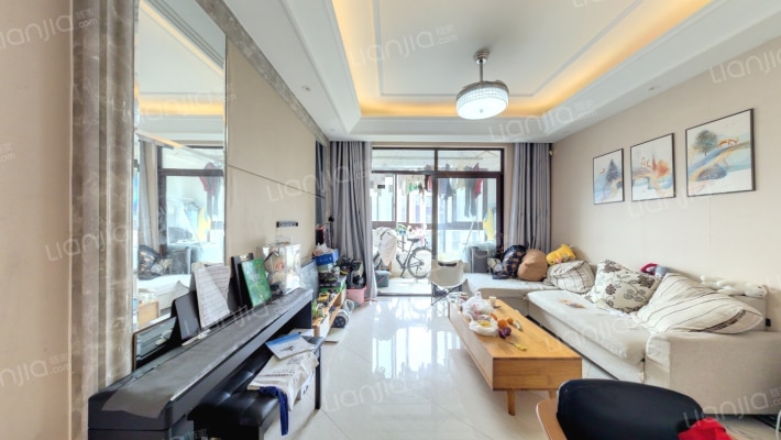 东亚启航公馆二手房实景图