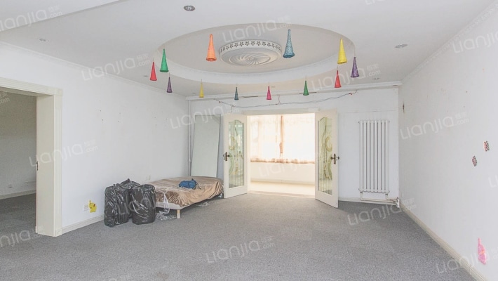 科馨别墅二手房实景图