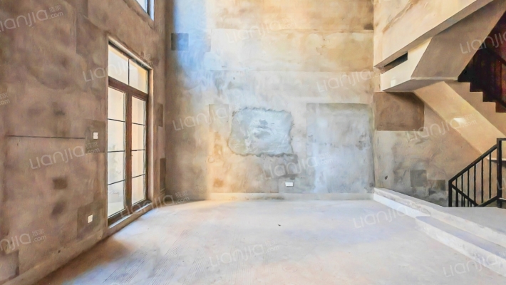 融创竣爵堡二手房实景图