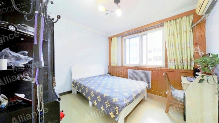 此房为南北通透户型，中间楼层，户型方正，公摊小。-卧室A