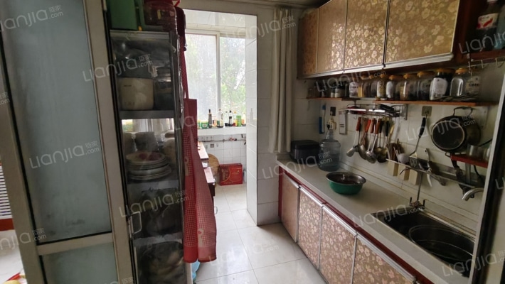 物探局园林社区 两居采光通风好 集中供暖 采光充足-厨房