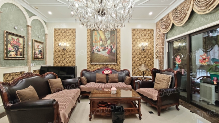 龙湖蓝湖香颂二手房实景图