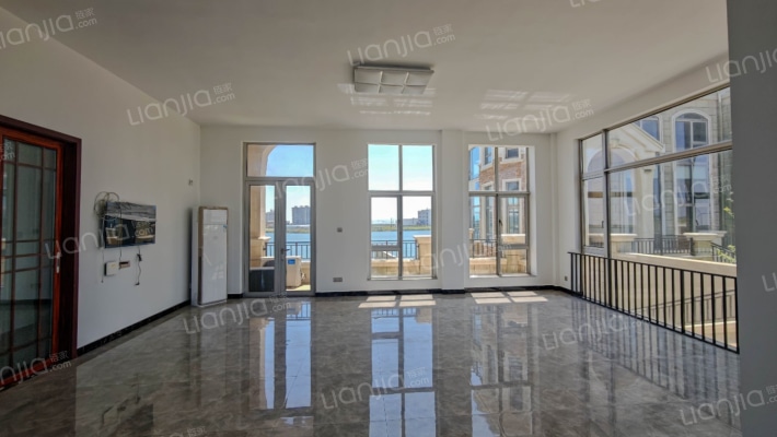 正大金色湖畔二手房实景图