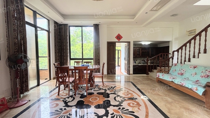 石梅山庄C区别墅二手房实景图