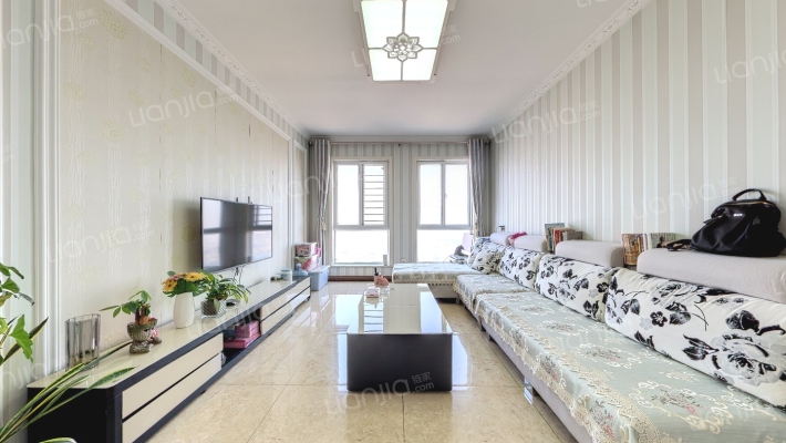 高新未未来二手房实景图