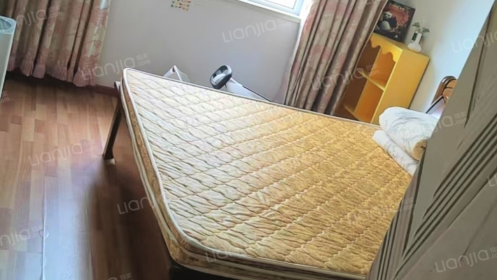 水岸花城，好房源，环境好，交通便利。-卧室C